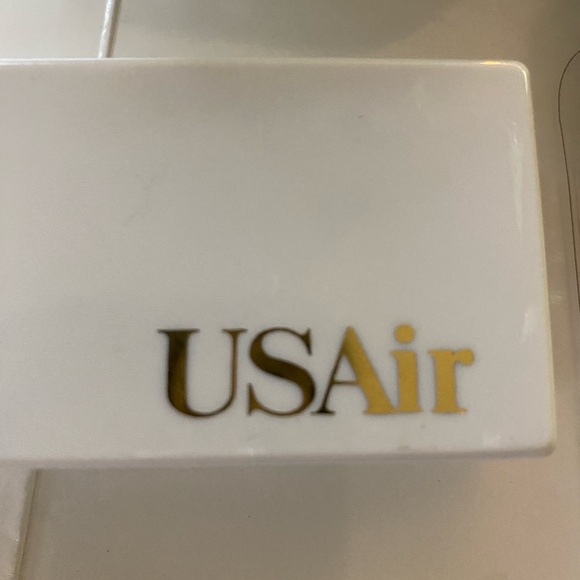 USAir Deluxe first class airline toiletry kit vintage w original unused content - Picture 7 of 8